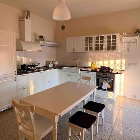 Camere In Appartamento Condiviso Vista San Luca Болонья Экстерьер фото