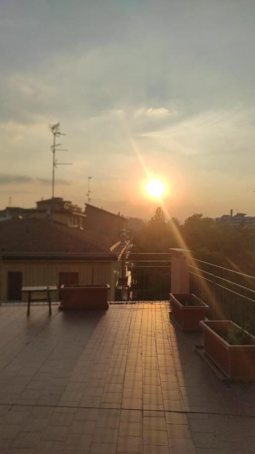 Camere In Appartamento Condiviso Vista San Luca Болонья Экстерьер фото