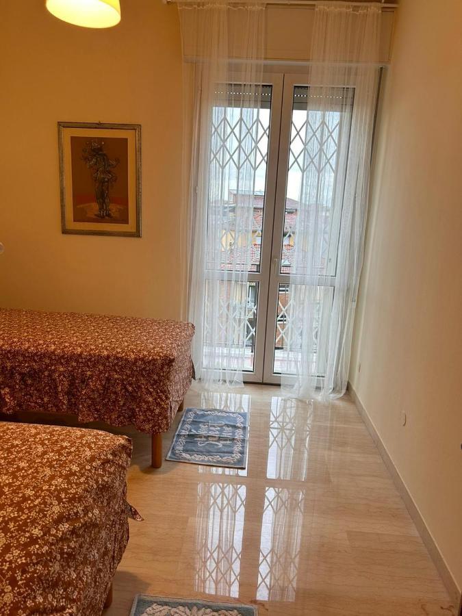 Camere In Appartamento Condiviso Vista San Luca Болонья Экстерьер фото