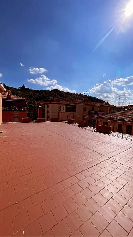 Camere In Appartamento Condiviso Vista San Luca Болонья Экстерьер фото