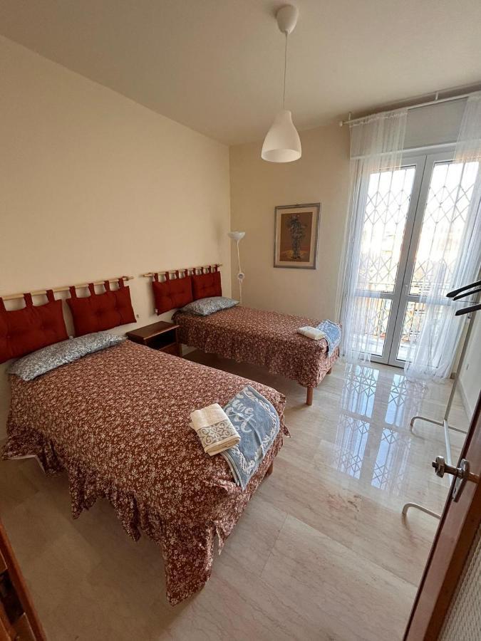 Camere In Appartamento Condiviso Vista San Luca Болонья Экстерьер фото